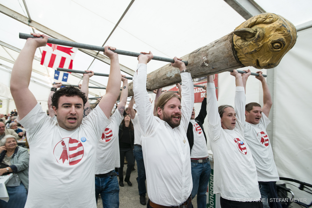 Le Groupe Bélier lors de la Fête du peuple jurassien en 2014.