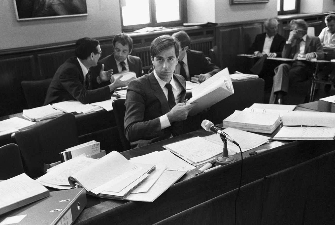 Le procureur Paolo Bernasconi, en juin 1979. «L'affaire Texon» (ou «scandale de Chiasso») est l'un des premiers scandales bancaires à secouer le monde financier helvétique